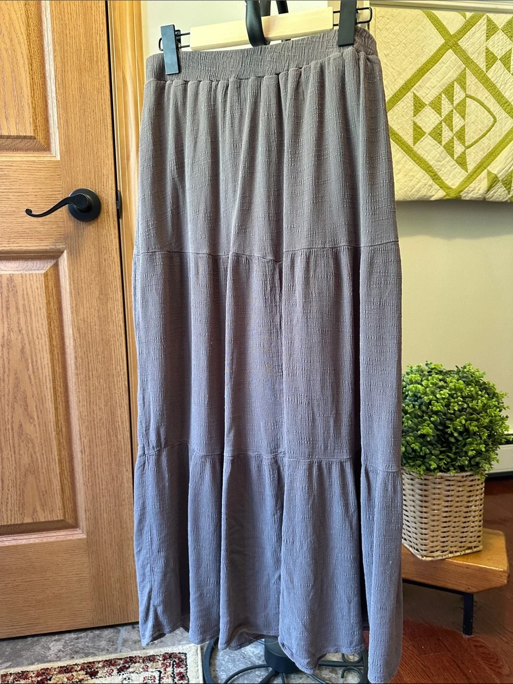 Nine West Women's Tiered Maxi Skirt in Taupe
